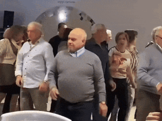 dance boomer fete vieux golem macroniste barrage retraite