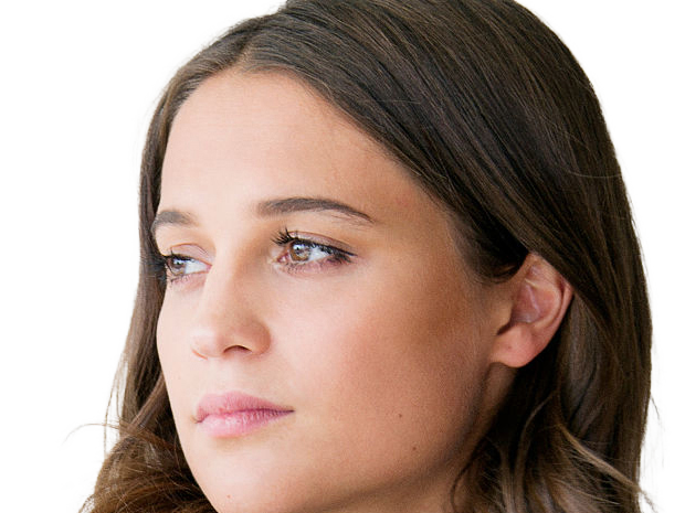alicia amanda vikander actrice productrice suedoise femme brune yeux marrons vingtaine vingtenaire