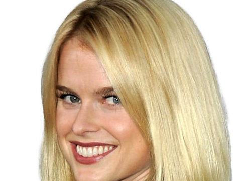 alice sophia eve actrice britannique anglaise americaine femme blonde heterochromie yeux vairons 2010s vingtaine vingtenaire