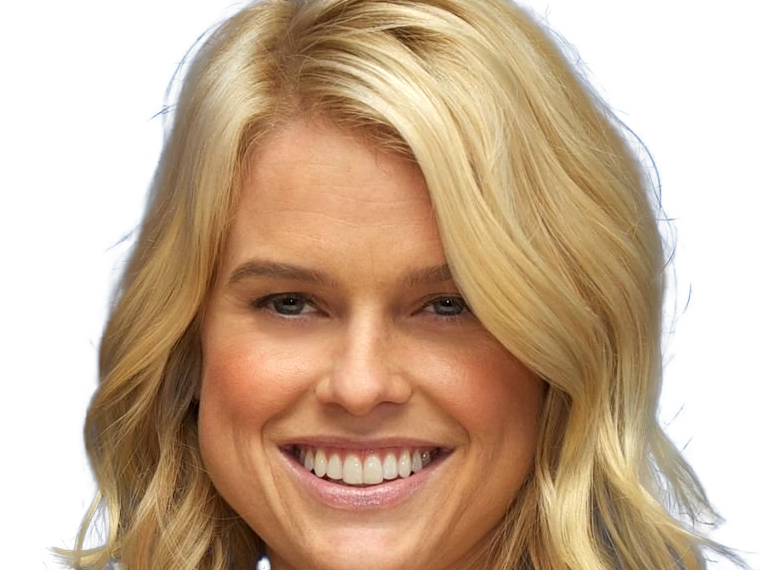 alice sophia eve actrice britannique anglaise americaine femme blonde heterochromie yeux vairons 2010s vingtaine vingtenaire
