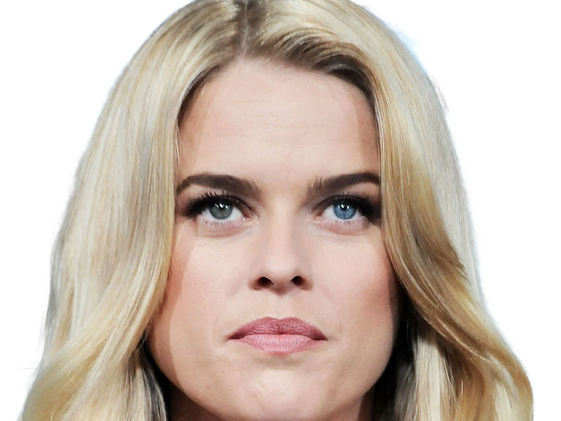 alice sophia eve actrice britannique anglaise americaine femme blonde heterochromie yeux vairons 2010s vingtaine vingtenaire