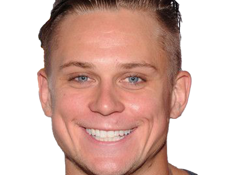 billy magnussen acteur americain homme blond trentaine trentenaire beau bg yeux bleus jeune maniac
