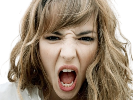 louise ariane bourgoin actrice francaise blonde yeux bruns marron jeune vingtaine vingtenaire miss meteo 2000s