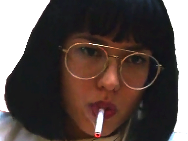 azumi fujita sonoya mizuno serie maniac anglaise britannique trentaine trentenaire femme brune asiatique japonaise cigarette