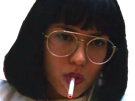 azumi-fujita-sonoya-mizuno-serie-maniac-anglaise-britannique-trentaine-trentenaire-femme-brune-asiatique-japonaise-cigarette