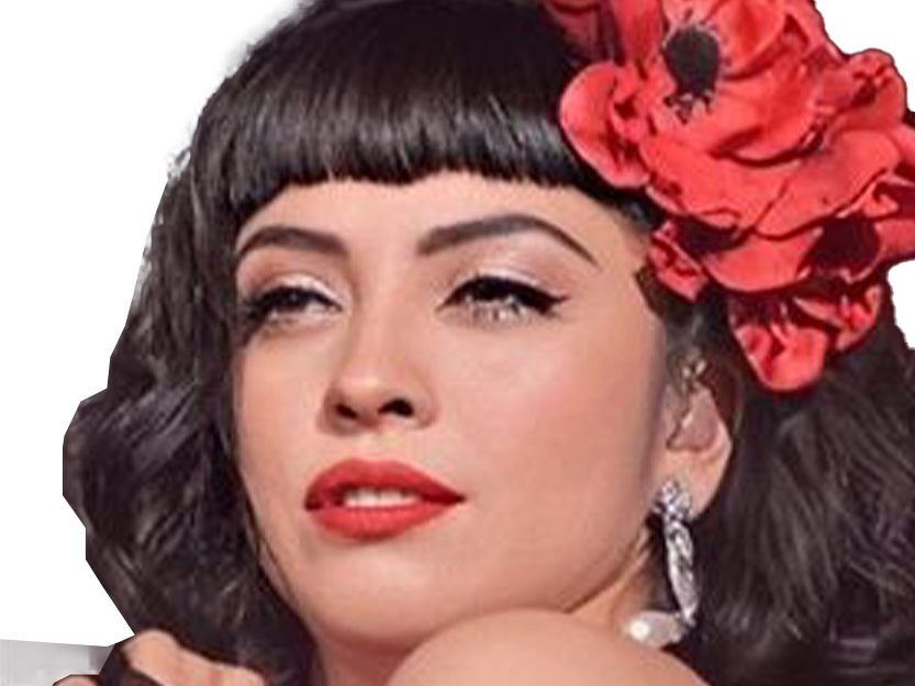 mon laferte norma chanteuse auteure compositrice latine mexicaine chilienne trentaine trentenaire brune femme