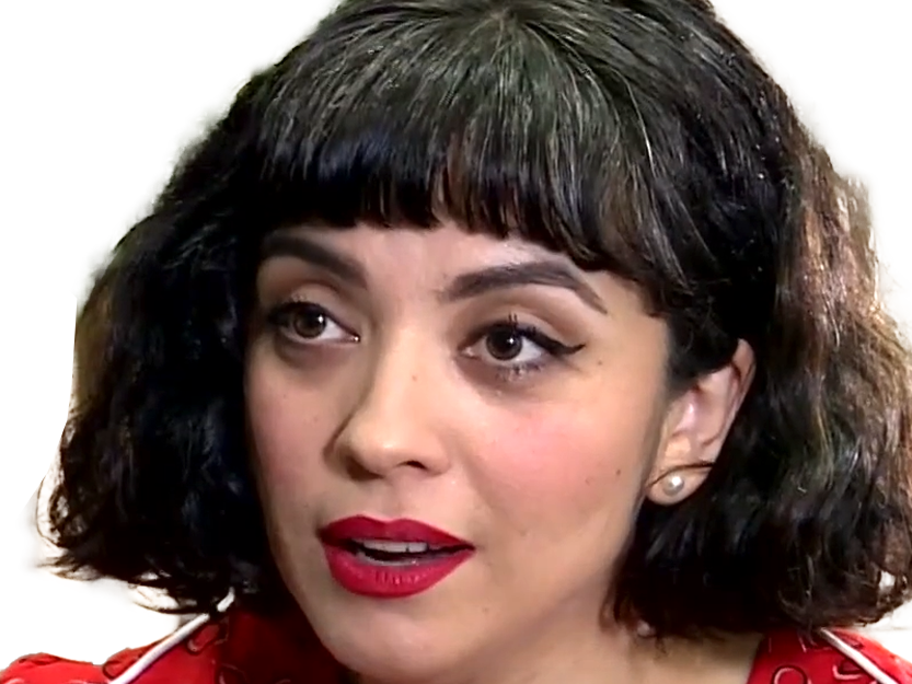 mon laferte norma chanteuse auteure compositrice latine mexicaine chilienne trentaine trentenaire brune femme