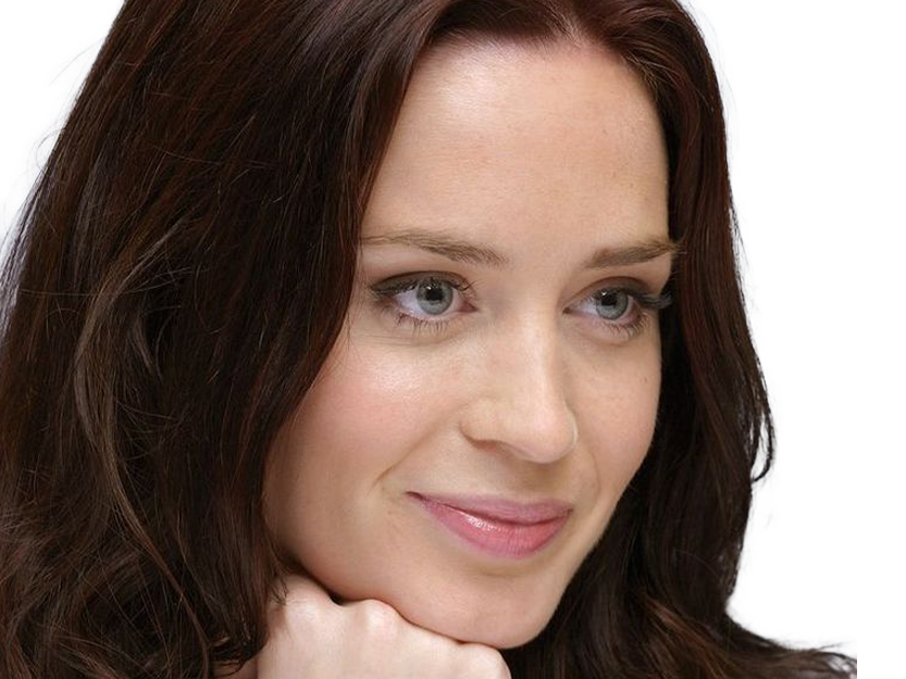 emily olivia laura blunt actrice britannique americaine femme brune yeux bleus quarantenaire