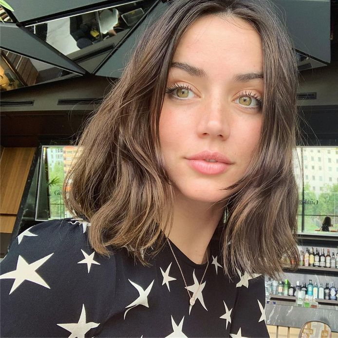 ana de armas femme meuf fille
