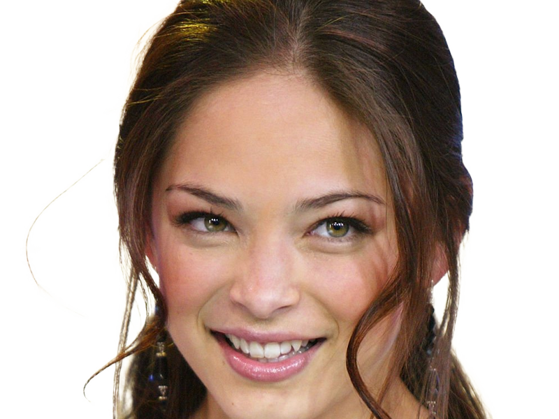 kristin laura kreuk actrice productrice canadienne asiatique metis annees 2000s vingtenaire vingtaine brune lana lang