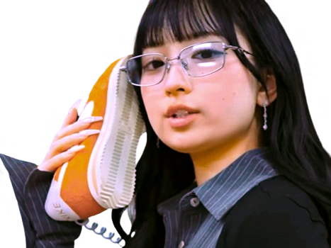litty chanteuse japonaise lunettes secretaire chaussure telephone phone feet