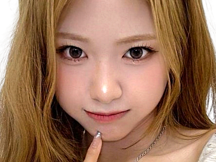 rescene zena kpop coreenne regard colere cute maline