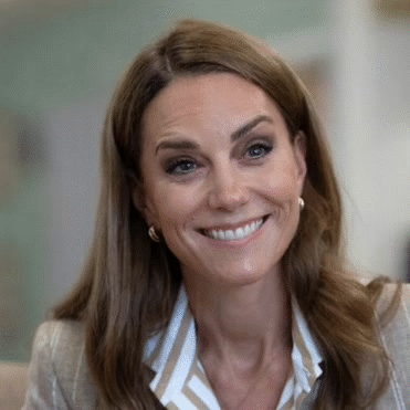 glandilus brit milfed cath mid pippa uk galles wales tiny fine catin string lingerie spit