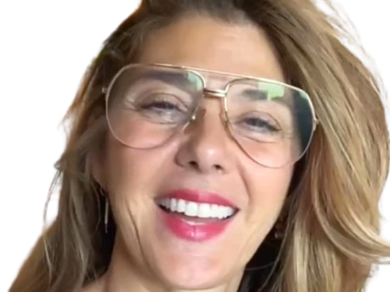 marisa tomei actrice vieille mais belle bonne brune americaine spiderman cinquantaine cinquantenaire lunettes