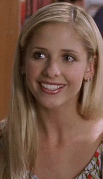 glandilus gellar buffy milfed actress 90s doo scream grudge daphne teela celeb cine people spit