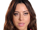 aubrey-plaza-actrice-americaine-femme-brune-trentaine-trentenaire-peau-mat
