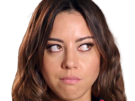 aubrey-plaza-actrice-americaine-femme-brune-trentaine-trentenaire-peau-mat