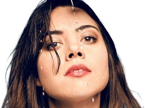 aubrey plaza actrice americaine femme brune trentaine trentenaire peau mat