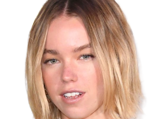 milly amelia may alcock actrice productrice australienne femme vingtaine vingtenaire cheveuxblonds yeuxbleus annees 2020s