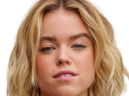 milly amelia may alcock actrice productrice australienne femme vingtaine vingtenaire cheveuxblonds yeuxbleus annees 2020s