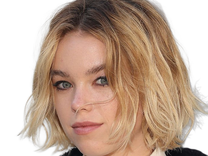 milly amelia may alcock actrice productrice australienne femme vingtaine vingtenaire cheveuxblonds yeuxbleus annees 2020s