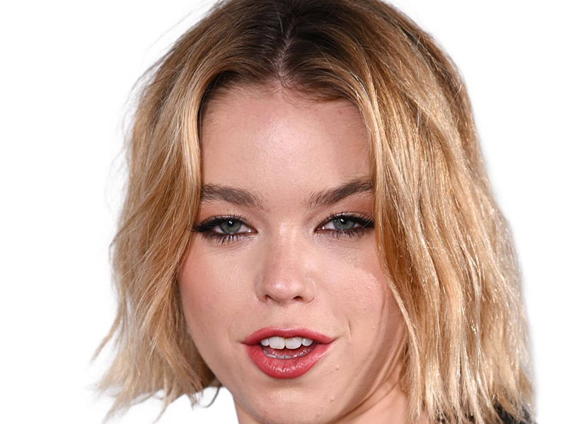 milly amelia may alcock actrice productrice australienne femme vingtaine vingtenaire cheveuxblonds yeuxbleus annees 2020s