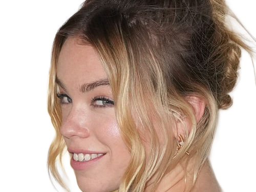 milly amelia may alcock actrice productrice australienne femme vingtaine vingtenaire cheveuxblonds yeuxbleus annees 2020s