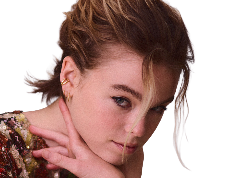 milly amelia may alcock actrice productrice australienne femme vingtaine vingtenaire cheveuxblonds yeuxbleus annees 2020s