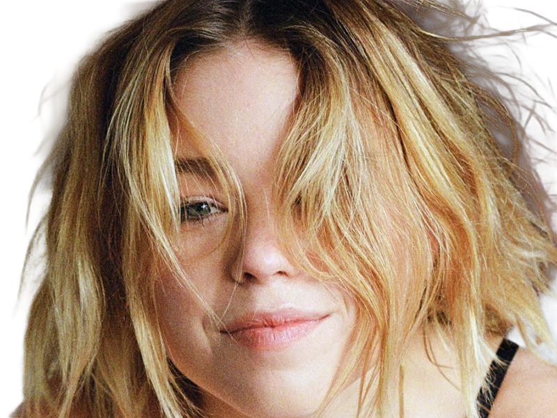 milly amelia may alcock actrice productrice australienne femme vingtaine vingtenaire cheveuxblonds yeuxbleus annees 2020s