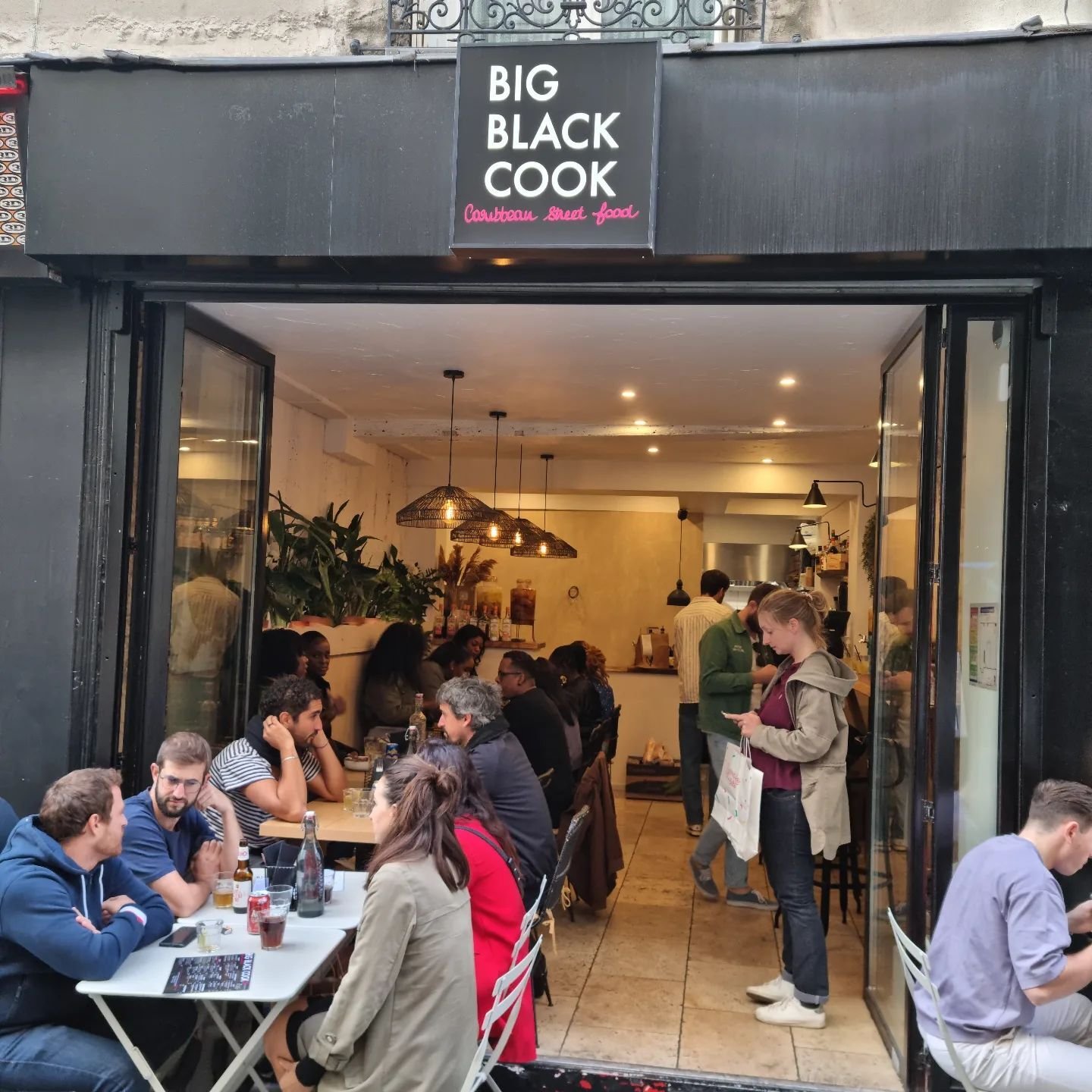 bbc cuck paris big black cook restaurant gaucho gauchiste cock