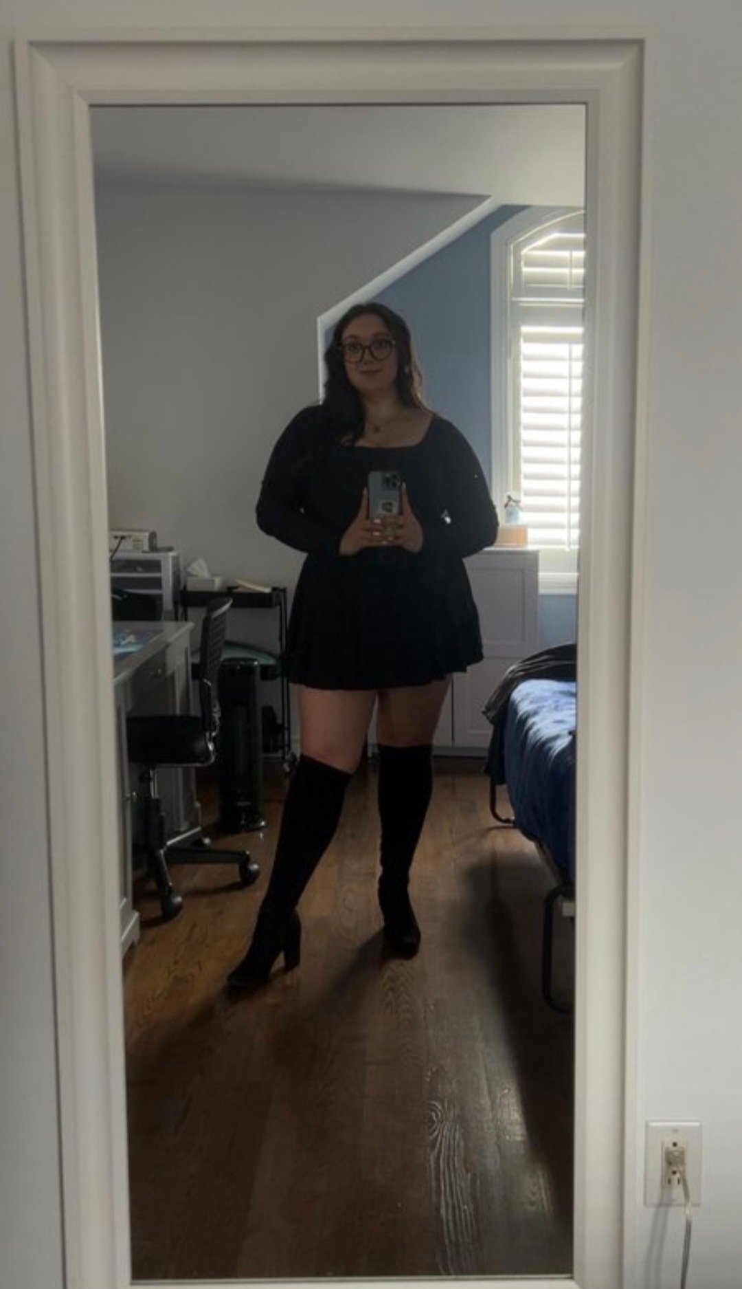 femme meuf fille gourgandine teen feet chubby