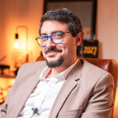 daniel conversano facho extreme droite roumanie soral intello