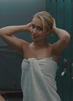 hayden-panetiere-blonde-smile-serviette-hot-bain