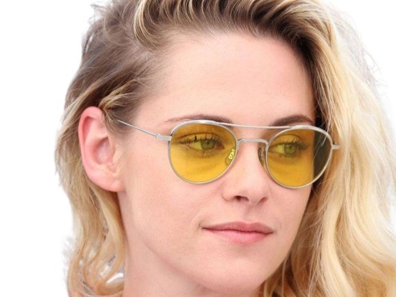 kristen stewart actrice americaine blonde yeux verts femme cannes lunettes annees 2022 2020s