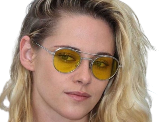 kristen stewart actrice americaine blonde yeux verts femme cannes lunettes annees 2022 2020s