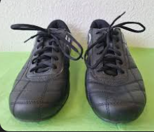 chaussures puceau tardif groles chausses tatanes chancla choncles ignoble rivaldi celestin
