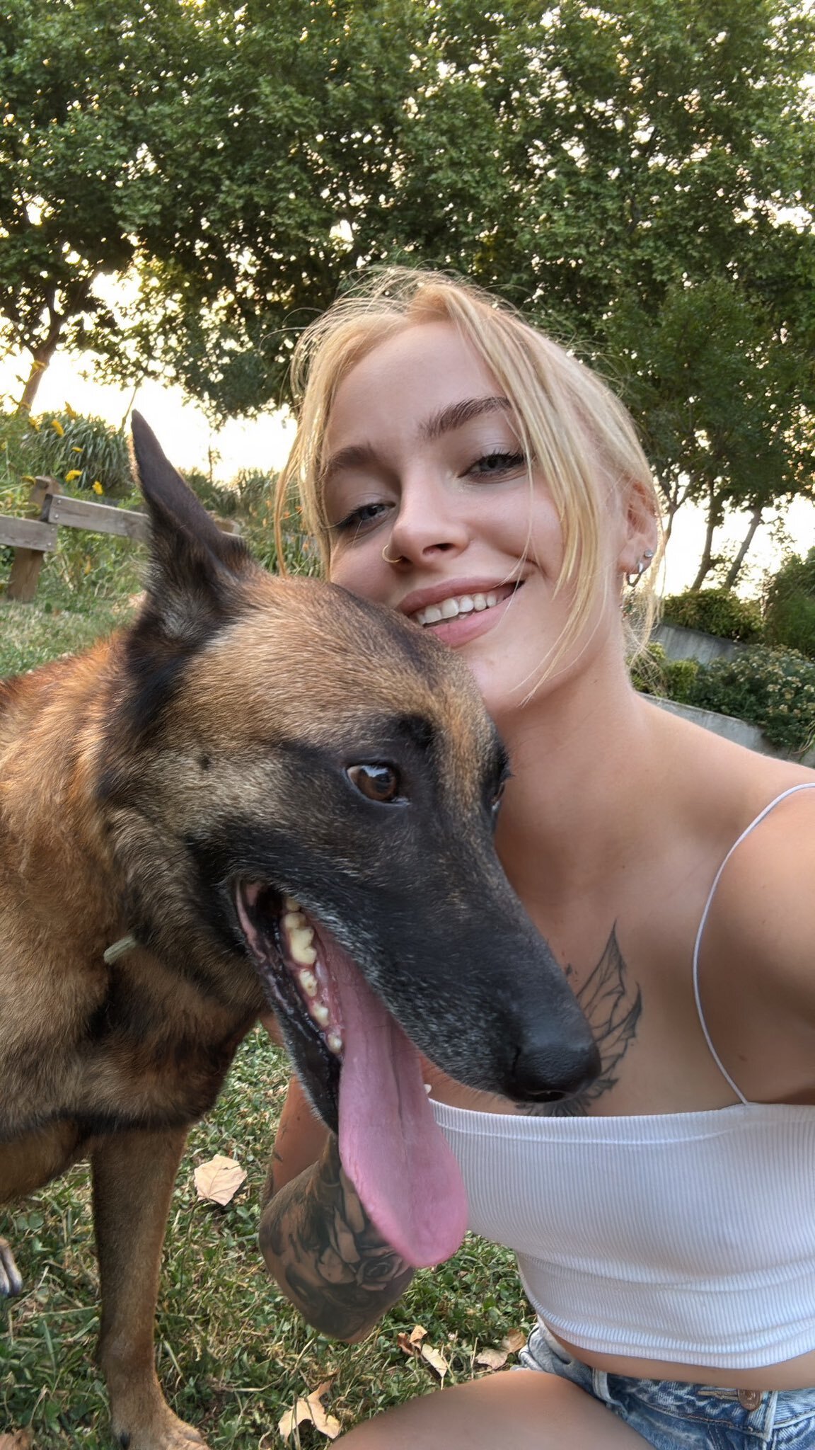 mila droite feministe teen bzez meules loches obus nene nibard bave femme meuf fille