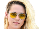 kristen-stewart-actrice-americaine-blonde-yeux-verts-femme-cannes-lunettes-annees-2022-2020s