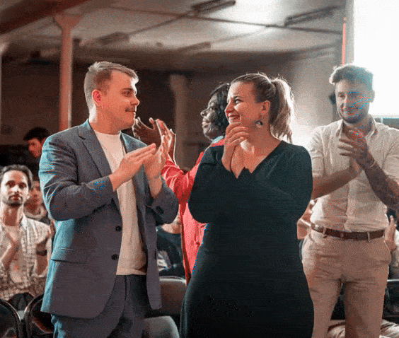 mathilde panot lfi insoumis insoumise melenchon femme gauchiste gaucho depute grosse ai ia