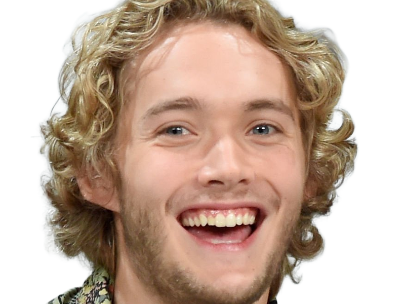 toby finn regbo acteur musicien homme britannique anglais vingtenaire vingtaine cheveuxblonds yeuxbleus cheveuxboucles 2010s
