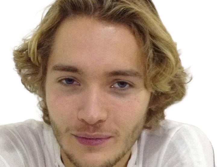 toby finn regbo acteur musicien homme britannique anglais vingtenaire vingtaine cheveuxblonds yeuxbleus cheveuxboucles 2010s
