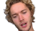 toby-finn-regbo-acteur-musicien-homme-britannique-anglais-vingtenaire-vingtaine-cheveuxblonds-yeuxbleus-cheveuxboucles-2010s