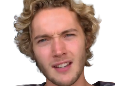 toby finn regbo acteur musicien homme britannique anglais vingtenaire vingtaine cheveuxblonds yeuxbleus cheveuxboucles 2010s