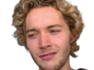 toby-finn-regbo-acteur-musicien-homme-britannique-anglais-vingtenaire-vingtaine-cheveuxblonds-yeuxbleus-cheveuxboucles-2010s