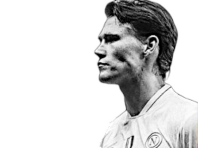 scott mctominay naples napoli glow up transformation chad sature saturation contraste gris noir et blanc