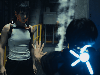 chihiro yamamoto reine pique alice borderland fight combat badass gif