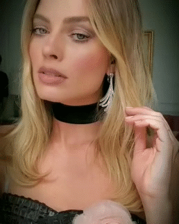 margot robbie harley string quinn pink lingerie barbie prey beauty delice wife bird nuts