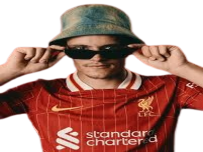 florian wirtz liverpool chapeau bob lunettes de soleil baissees baisser