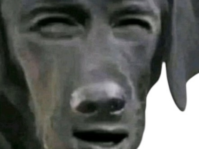 chien noir tete d humain humanoide sourire face visage