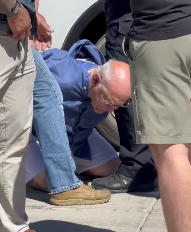 charlie kirk tueur boomer vieux calvasse usa merica gauche democrate